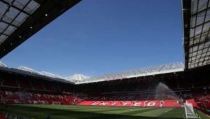 Surto de Covid atinge Manchester United; Partida da Premier League pode ser remarcada