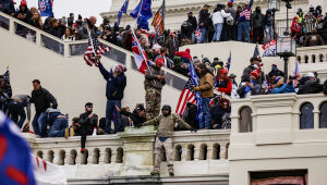 Começa nos EUA julgamento de membros do Proud Boys por invasão do Capitólio