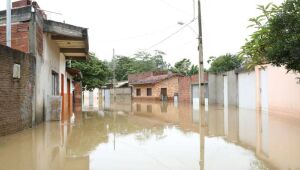 Caixa vai liberar FGTS para cidades atingidas pelas chuvas na BA e MG