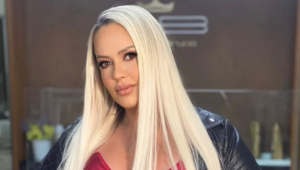 Com reforço da cantora Michelle Melo, Carro da Vacina visita dois bairros do Recife nesta quarta
