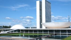 Como o governo Bolsonaro, com PEC Eleitoral e outras medidas, desmontou pilares do Orçamento