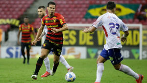 Interessado em renovar com o Sport, Hernanes aguarda por família