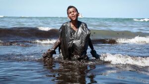 Óleo que atingiu praias do Nordeste veio de petroleiro grego, conclui a PF