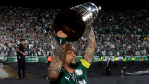 Palmeiras anuncia fim do vínculo com volante Felipe Melo