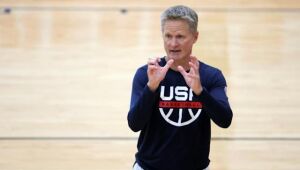 Steve Kerr substitui Popovich como técnico da seleção dos EUA