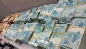 Homem é preso no Aeroporto do Recife ao tentar embarcar com mais de R$ 1,3 milhão em mala