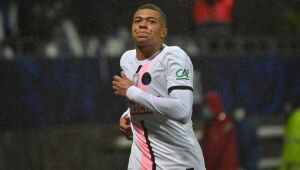 Galtier afirma que Mbappé está recuperado de lesão muscular