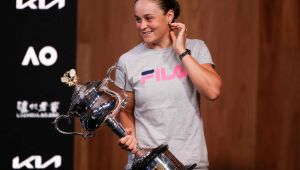 Ashleigh Barty vence Danielle Collins e conquista seu primeiro Aberto da Austrália