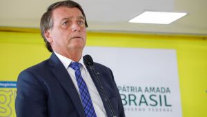 'Composição do preço dos combustíveis é bastante grave', diz Bolsonaro