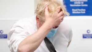 Boris Johnson assume 'total responsabilidade' e reitera desculpas por 'partygate'