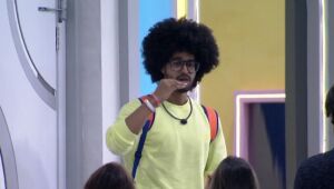 Primeiro eliminado do BBB 22, o catarinense Luciano estaria com Covid-19