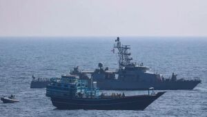 Marinha dos EUA intercepta navio procedente do Irã