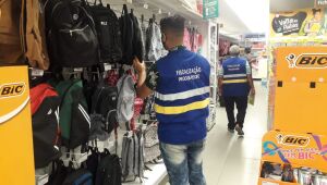 Diferença de preços de material escolar chega a quase 333% no Recife; confira pesquisa