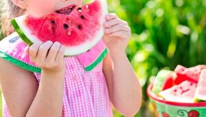 Veja dicas de lanches saudáveis para as crianças nas férias