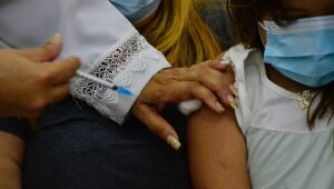 Recife amplia vacinação contra a covid-19 para todas as crianças a partir dos cinco anos