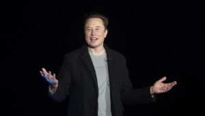 Elon Musk eleva a US$ 33,5 bilhões aporte direto para comprar Twitter