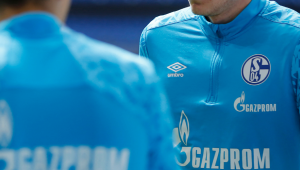 Schalke 04 rompe patrocínio com estatal russa Gazprom