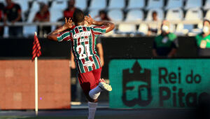 Jhon Arias marca, e Fluminense amplia série de vitórias sobre o Flamengo