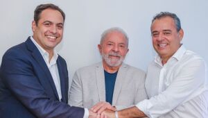 Paulo Câmara e Danilo Cabral se reúnem com Lula em São Paulo