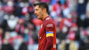 Lewandowski rompe contrato com Huawei por situação na Ucrânia