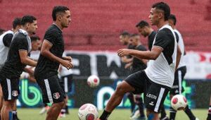 Santa dá início à última semana de treinos antes da estreia na Série D