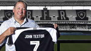 Lyon anuncia acordo para tornar John Textor acionista majoritário do clube