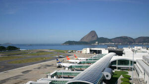 Dozens of flights from Santos Dumont Airport have been canceled due to bad weather in Rio