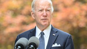 Biden adverte para impacto 'relevante' da varíola dos macacos