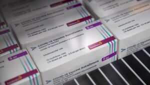 Vacina anticovid da Astrazeneca aprovada pela UE para terceira dose