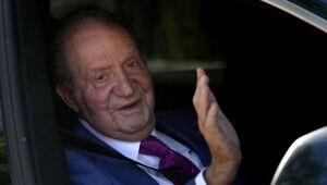 Juan Carlos I visita Madri e reencontra filho após quase dois anos