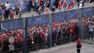 Uefa e Federação Francesa calculam que 2.800 ingressos falsos foram escaneados na final da Champions