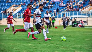 Com gol de pênalti nos acréscimos, Santa empata com o Sergipe