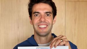 Já pensou Kaká treinando o Retrô?!