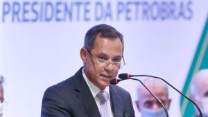 Bolsonaro demite presidente da Petrobras após 40 dias no cargo; governo indica novo nome