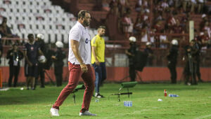 Roberto elogia concentração do Náutico, mas lembra treino cancelado para comentar empate em Itu