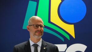 Brasil poderá ter "maior banco de dados sobre ensino", diz ministro