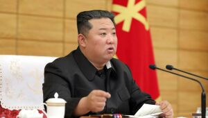 Líder da Coreia do Norte comemora "vitória" sobre a Covid-19