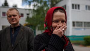 "Só restam pedras", dizem os refugiados ucranianos que esperam retornar