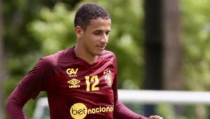 Sport chega com três atletas pendurados para a partida contra o CRB