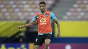 Lateral Danilo é cortado da seleção brasileira