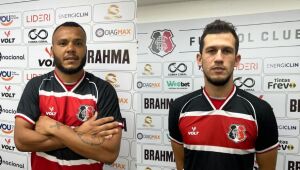 Santa Cruz apresenta o lateral Jeferson Feijão e o zagueiro Doni, reforços para a Série D