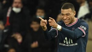 Mbappé recusa Real Madrid e vai renovar com o PSG, afirmam veículos europeus 