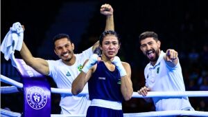 Pernambucana Caroline Almeida conquista bronze em Mundial de Boxe Feminino