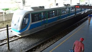 Ramal Curado/Cajueiro Seco do metrô volta a funcionar após falha mecânica em VLT