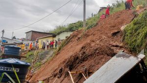 Olinda divulga balanço dos danos causados pela chuva e detalha força-tarefa de apoio