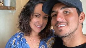 Gabriel Medina's mother says she is still banned by her son and comments about her relationship with Yasmin Brunet
