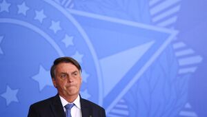 Bolsonaro diz que Petrobras "pode mergulhar o Brasil num caos" com reajuste