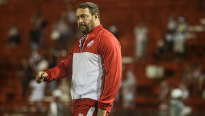"Uma hora o detalhe tem que virar para o nosso lado", desabafa Roberto após empate