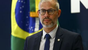 Ministro da Educação afirma que governo diminuiu bloqueio na pasta pela metade