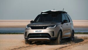 Novo Land Rover Discovery 2023 chega eletrificado em duas versões; saiba preço e detalhes